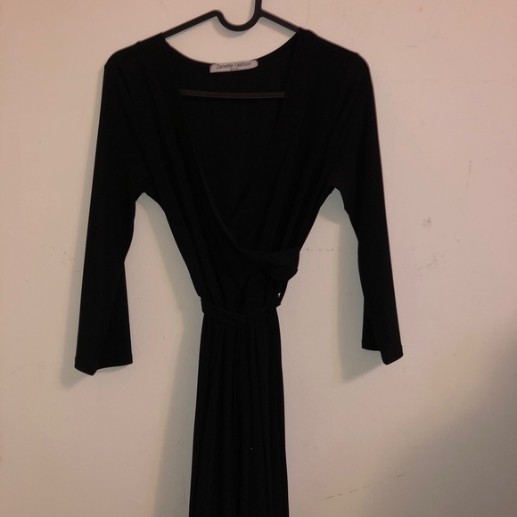 Black Maxi Floor-Length 3/4 Sleeve Dress - Picture 6 of 6